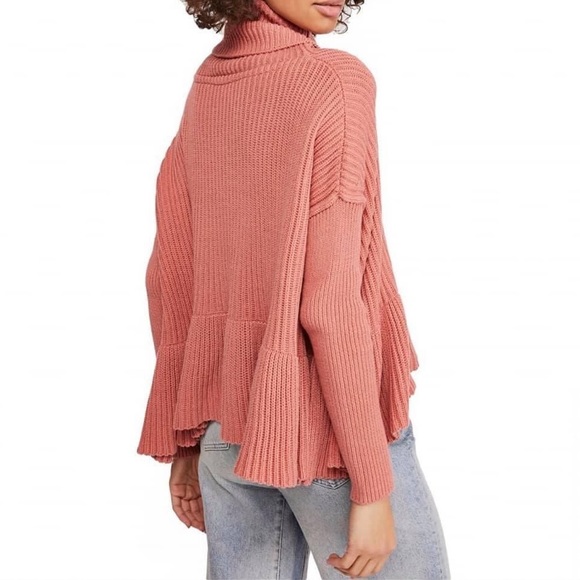 NWT Free People Rose Icing Layer Cake Sweater size M - Picture 3 of 11